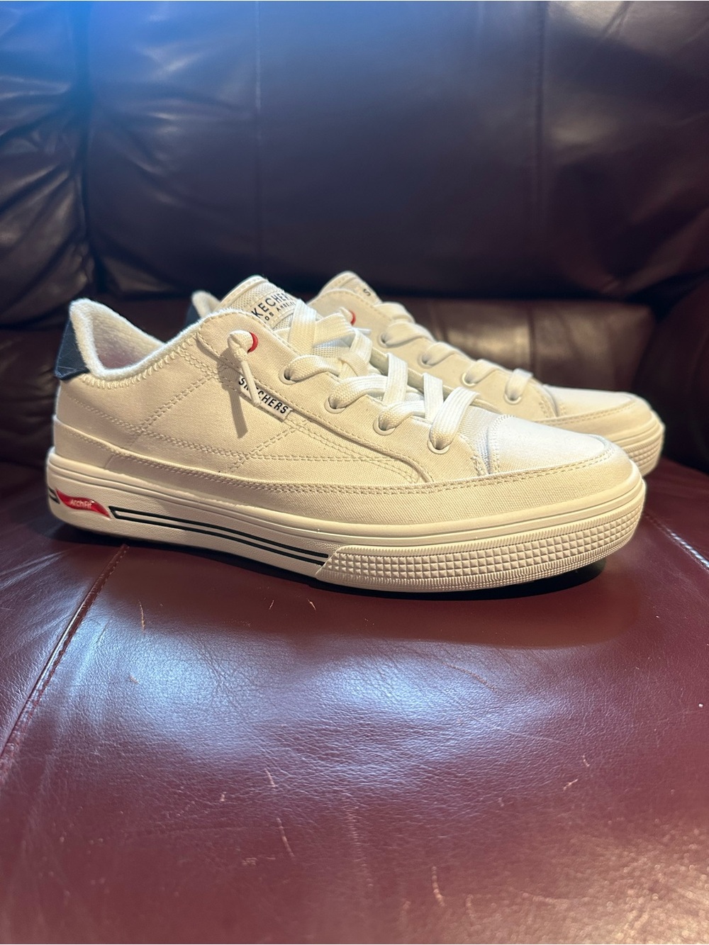 Skechers - Arch Fit Arcade